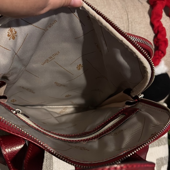 Time Resistance Womens Convertible Leather Backpack Shoulder Bag - Clarissa Red - Picture 7 of 16